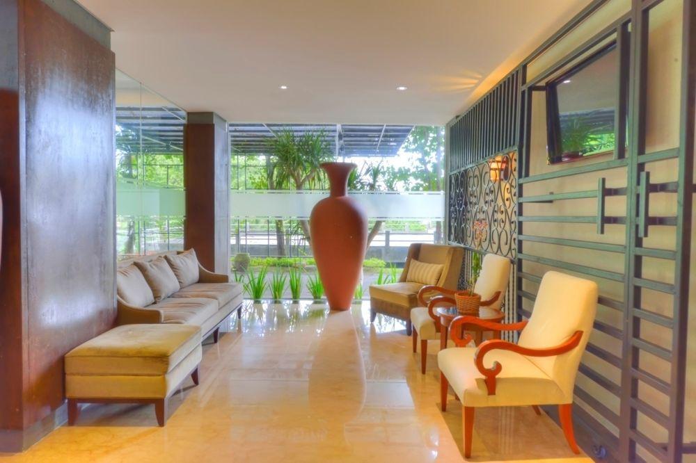 Oak Tree Emerald Hotel & Coventions Semarang Eksteriør bilde