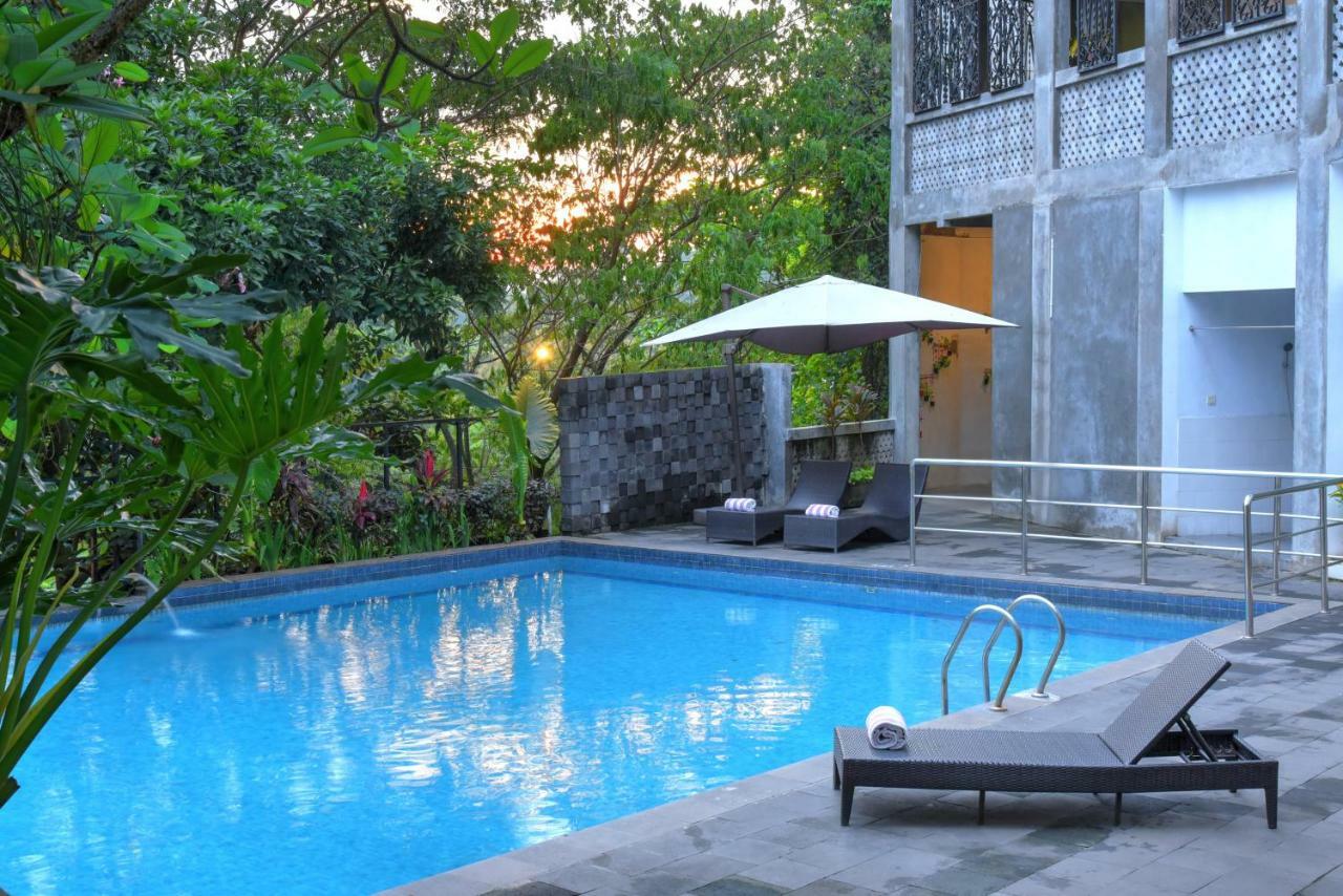 Oak Tree Emerald Hotel & Coventions Semarang Eksteriør bilde