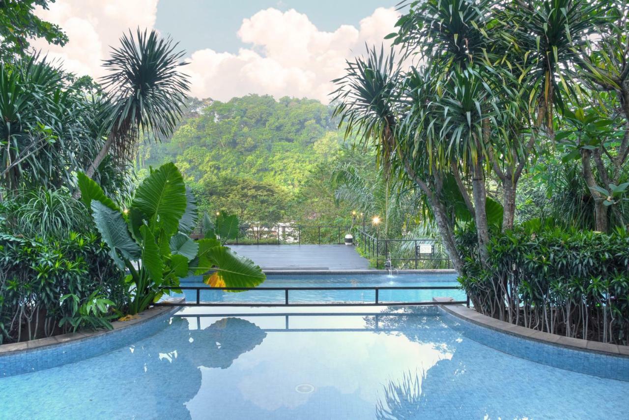 Oak Tree Emerald Hotel & Coventions Semarang Eksteriør bilde
